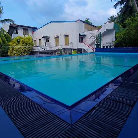 Hotel Aradhana Galle Exterior photo