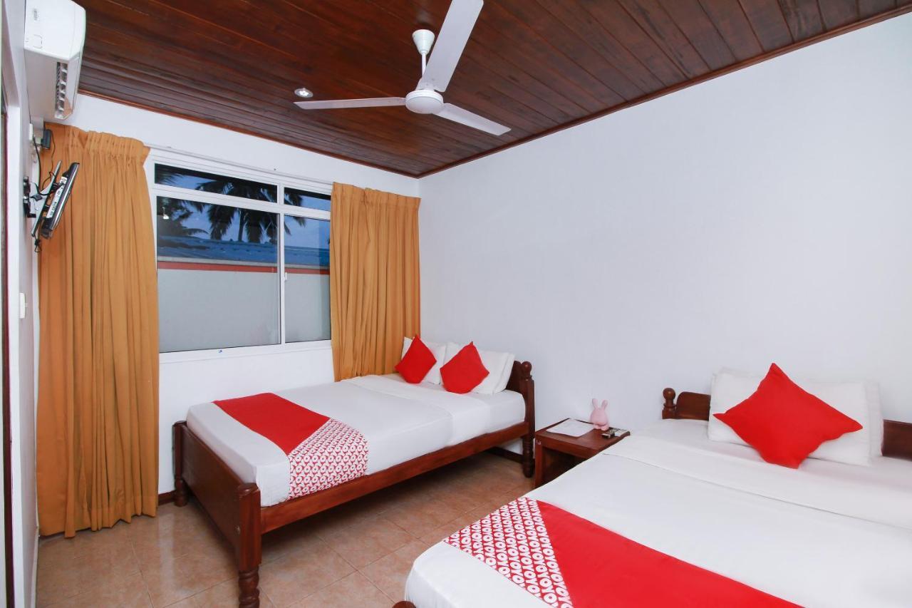 Hotel Aradhana Galle Exterior photo