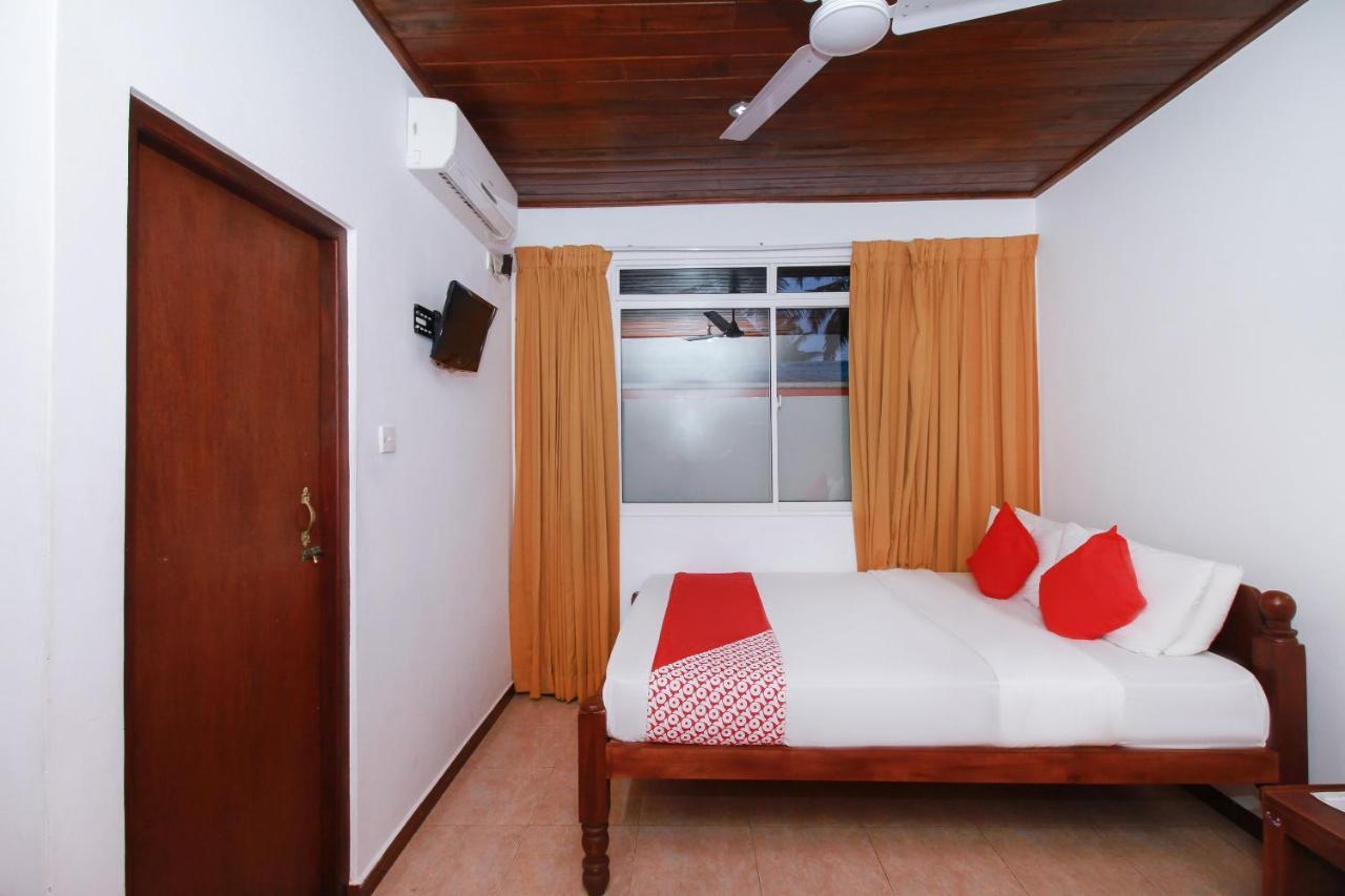 Hotel Aradhana Galle Exterior photo