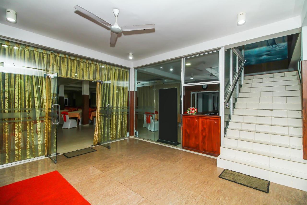 Hotel Aradhana Galle Exterior photo